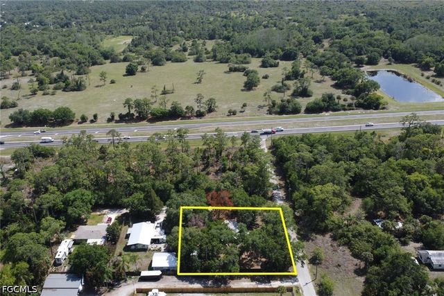 2431 Lippincott RD, Alva, FL 33920