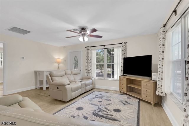 2431 Lippincott RD, Alva, FL 33920