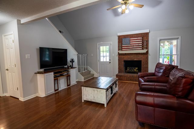 153 ASH RENE DR, Millington, TN 38053