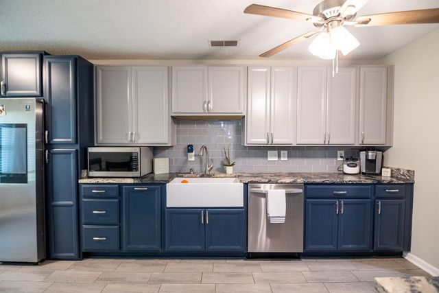 153 ASH RENE DR, Millington, TN 38053