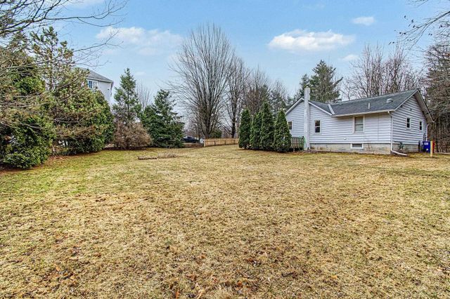 120 Allen Road, South Burlington, VT 05403