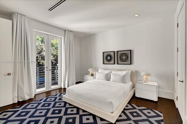 2820 Brickell Avenue, Miami, FL 33129