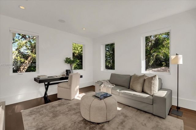 2820 Brickell Avenue, Miami, FL 33129