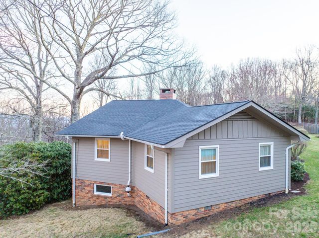 197 Sierra Vista Road, Boone, NC 28607