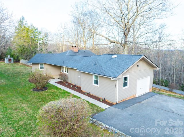 197 Sierra Vista Road, Boone, NC 28607