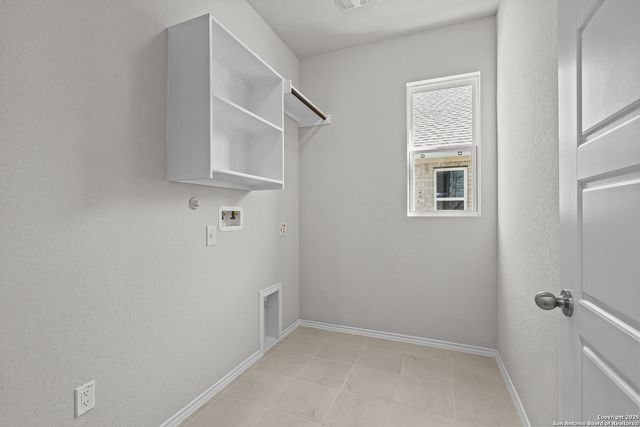 12579 Carrick Dr, San Antonio, TX 78254