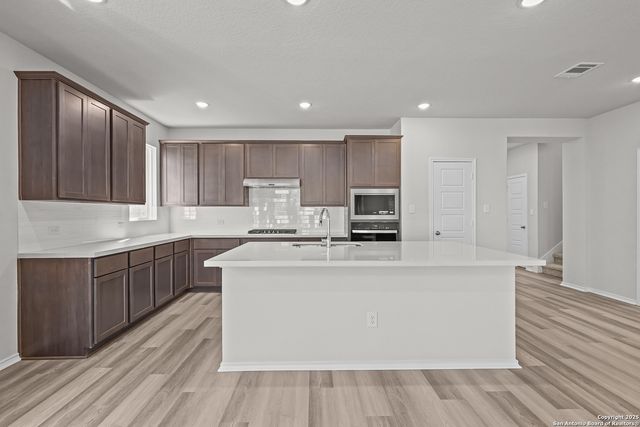 12579 Carrick Dr, San Antonio, TX 78254