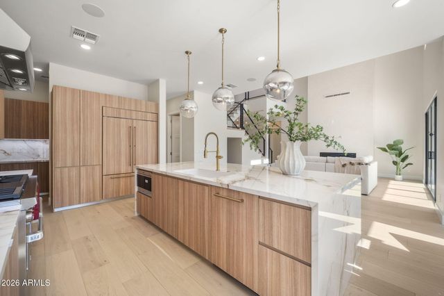 4227 E CAMPBELL Avenue, Phoenix, AZ 85018