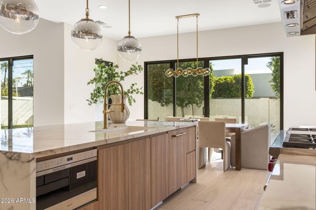 4227 E CAMPBELL Avenue, Phoenix, AZ 85018