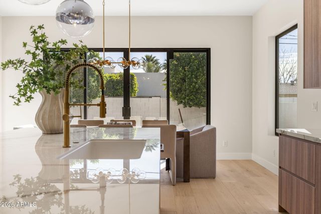 4227 E CAMPBELL Avenue, Phoenix, AZ 85018