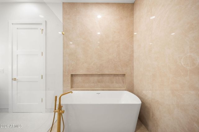 4227 E CAMPBELL Avenue, Phoenix, AZ 85018