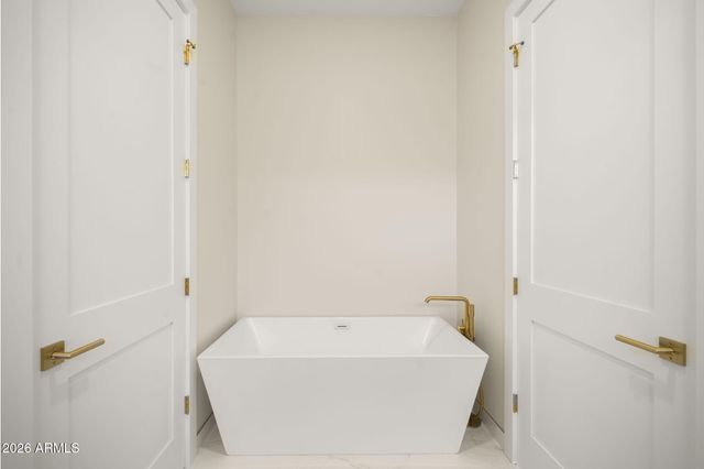 4227 E CAMPBELL Avenue, Phoenix, AZ 85018