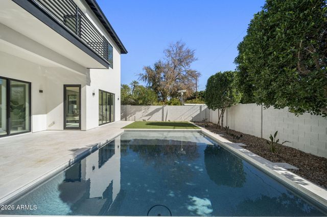 4227 E CAMPBELL Avenue, Phoenix, AZ 85018