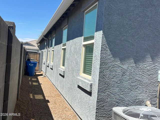 7833 W KERBY Avenue, Phoenix, AZ 85043