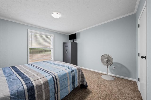 13732 Lawrence Avenue, Bonner Springs, KS 66012