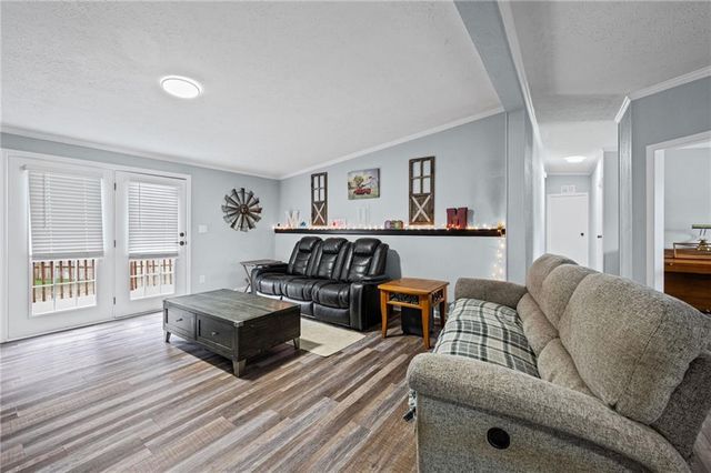 13732 Lawrence Avenue, Bonner Springs, KS 66012