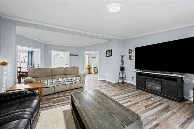 13732 Lawrence Avenue, Bonner Springs, KS 66012