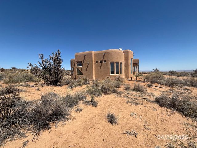 2010 Desert Avenue NE, Rio Rancho, NM 87144