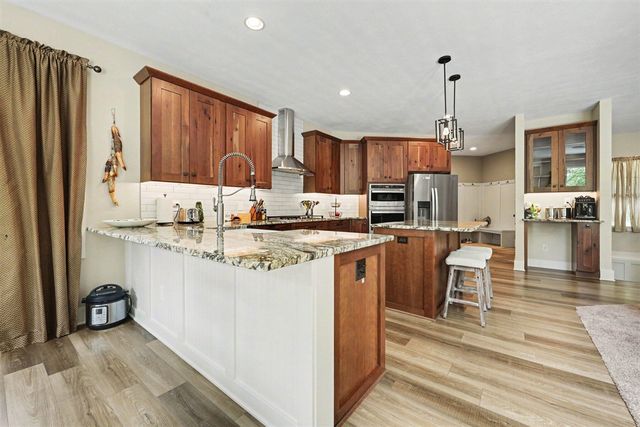 5318 Lamont Farms Drive, Coopersville, MI 49404