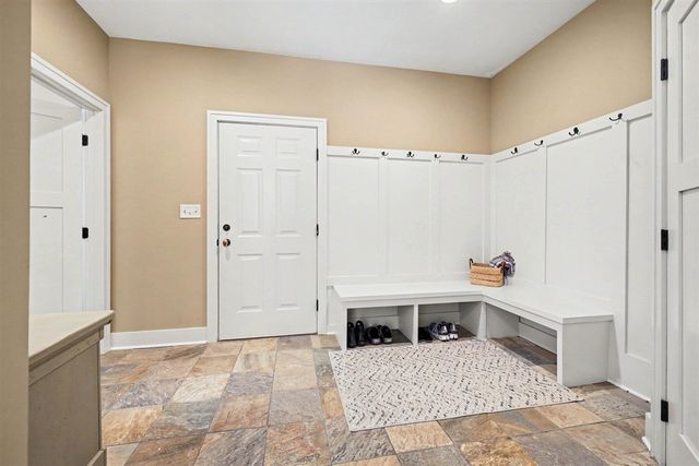 5318 Lamont Farms Drive, Coopersville, MI 49404