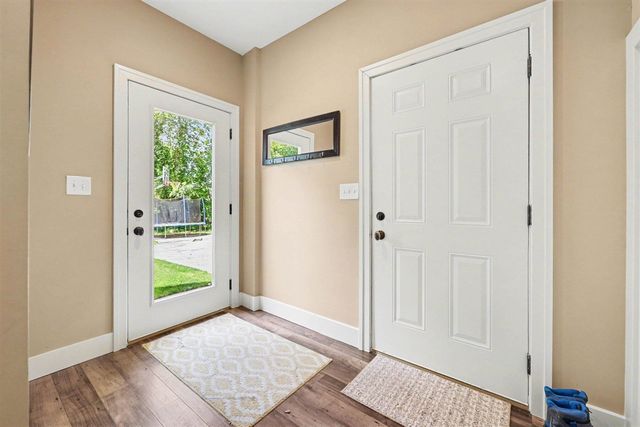 5318 Lamont Farms Drive, Coopersville, MI 49404