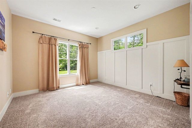 5318 Lamont Farms Drive, Coopersville, MI 49404