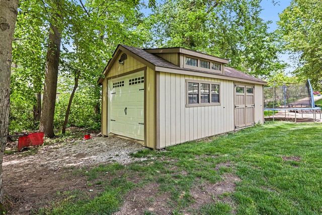 5318 Lamont Farms Drive, Coopersville, MI 49404