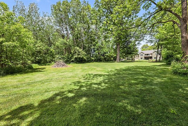 5318 Lamont Farms Drive, Coopersville, MI 49404