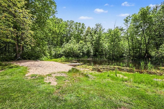 5318 Lamont Farms Drive, Coopersville, MI 49404