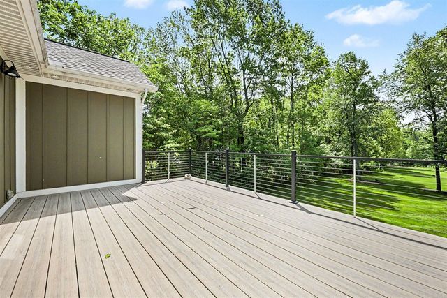 5318 Lamont Farms Drive, Coopersville, MI 49404