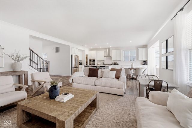 1424 Chatham Hills Boulevard, Westfield, IN 46074