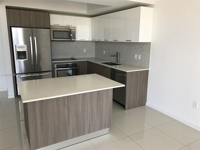 5252 NW 85th Ave 605, Doral, FL 33166