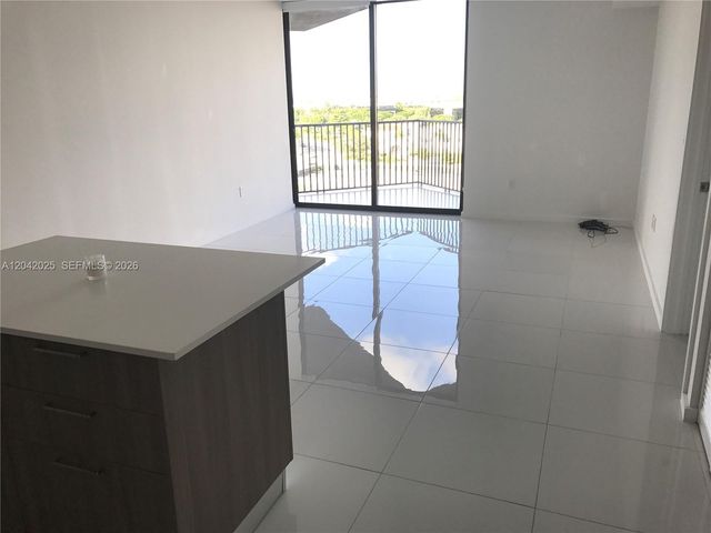 5252 NW 85th Ave 605, Doral, FL 33166