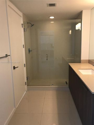 5252 NW 85th Ave 605, Doral, FL 33166