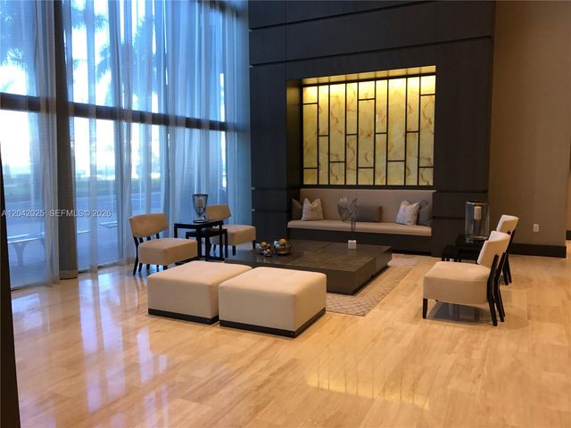 5252 NW 85th Ave 605, Doral, FL 33166