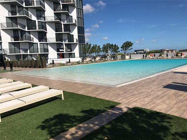5252 NW 85th Ave 605, Doral, FL 33166