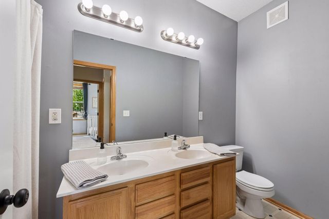2229 Grimm Road, Chaska, MN 55318