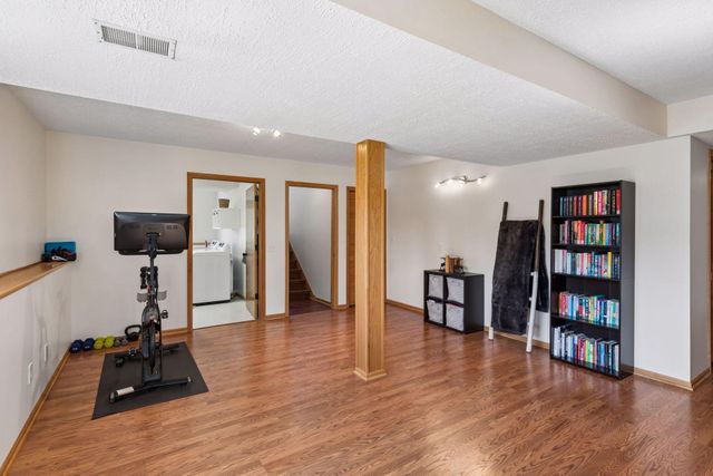 2229 Grimm Road, Chaska, MN 55318