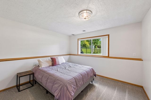 2229 Grimm Road, Chaska, MN 55318