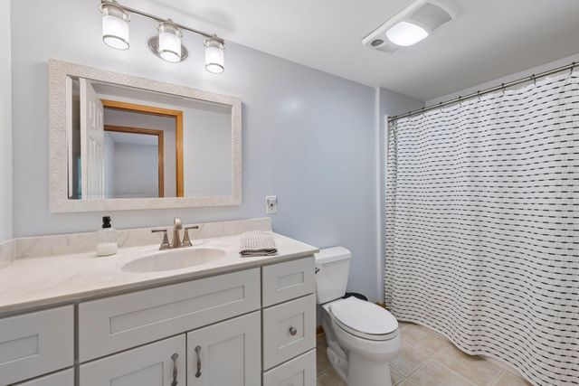 2229 Grimm Road, Chaska, MN 55318