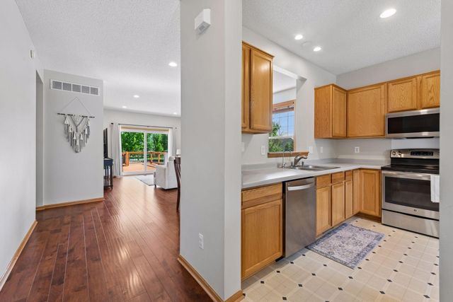 2229 Grimm Road, Chaska, MN 55318