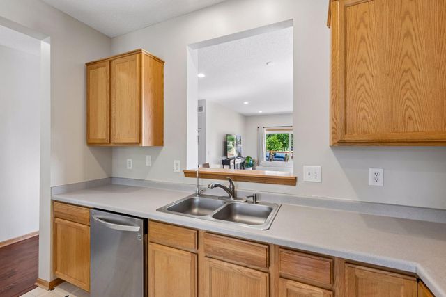 2229 Grimm Road, Chaska, MN 55318