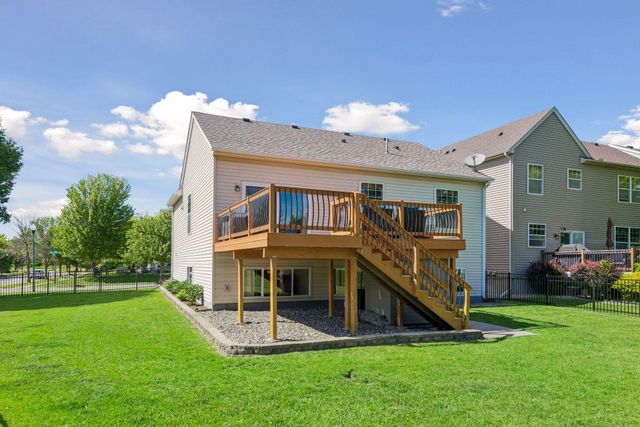 2229 Grimm Road, Chaska, MN 55318