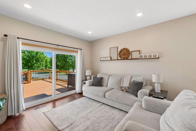 2229 Grimm Road, Chaska, MN 55318