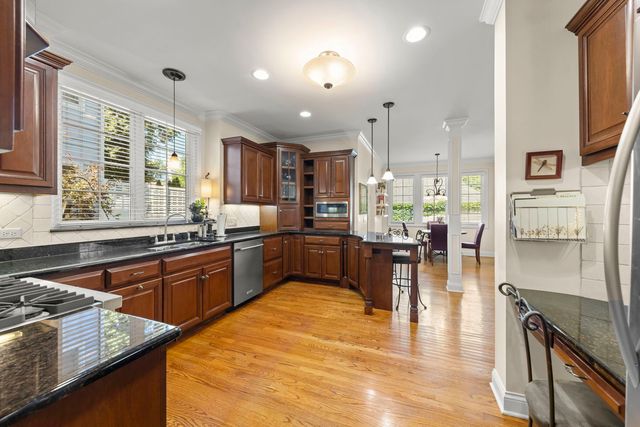 706 N Ellsworth Street, Naperville, IL 60563