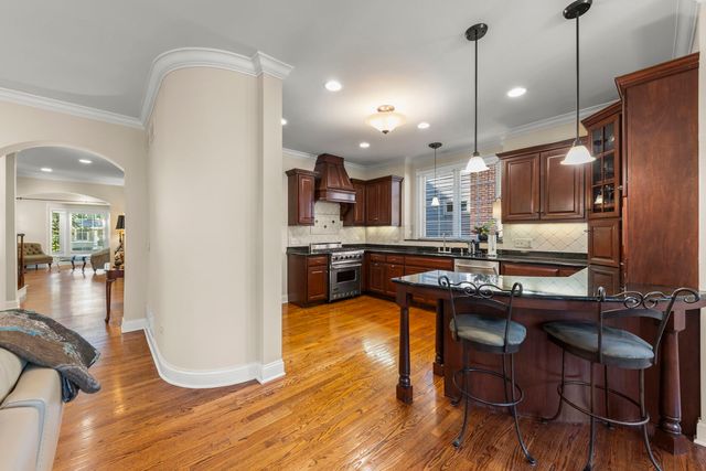 706 N Ellsworth Street, Naperville, IL 60563