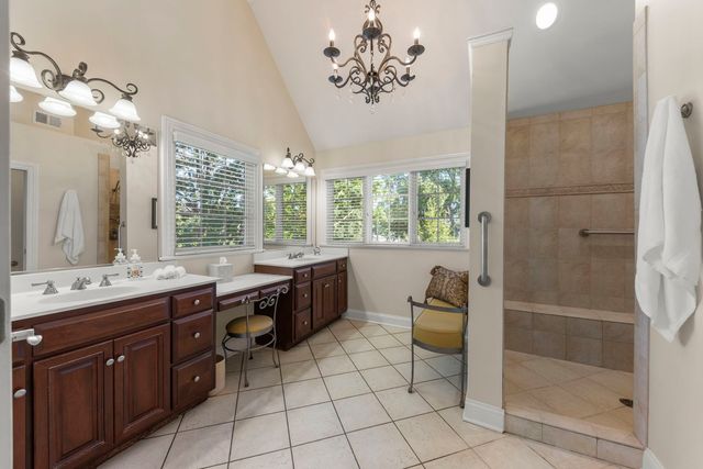 706 N Ellsworth Street, Naperville, IL 60563
