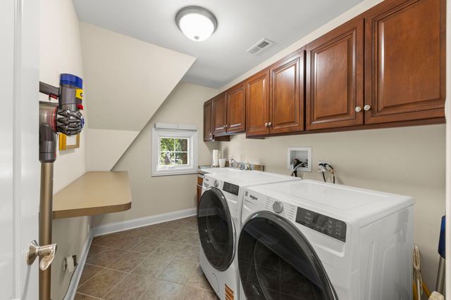 706 N Ellsworth Street, Naperville, IL 60563