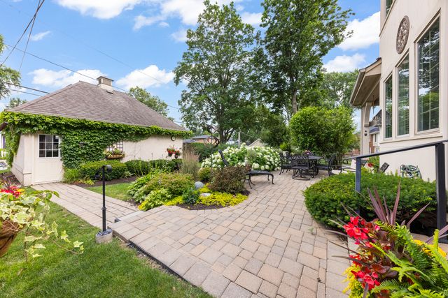 706 N Ellsworth Street, Naperville, IL 60563