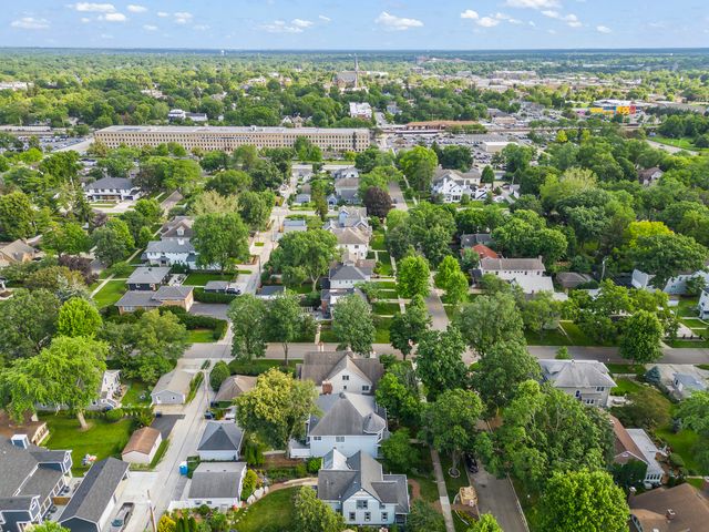 706 N Ellsworth Street, Naperville, IL 60563